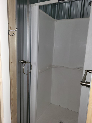 Others 5, THE ORCHARD (HOSTEL WITH PRIVATE BUNKS), East Kootenay