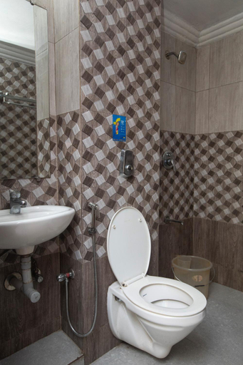 Bathroom 5, HOTEL KHEMS, The Nilgiris