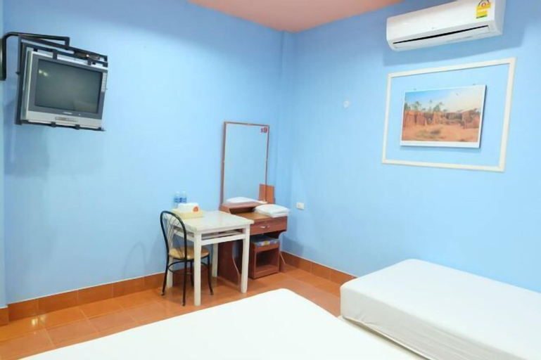 Bedroom 6