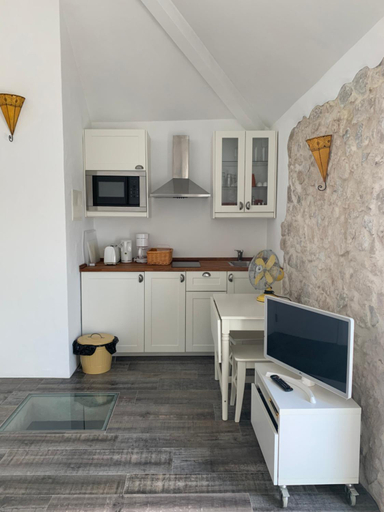Others 5, Casas da Vista II & I & 0, Sesimbra
