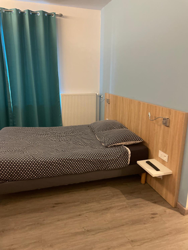 Bedroom 5, Le grand cerf, Ardennes