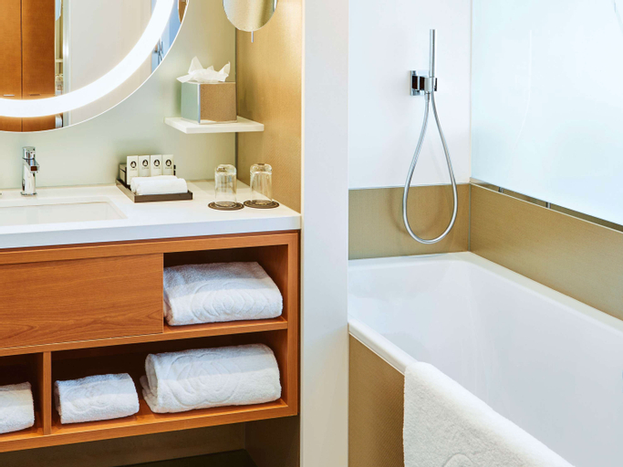 Bathroom 4