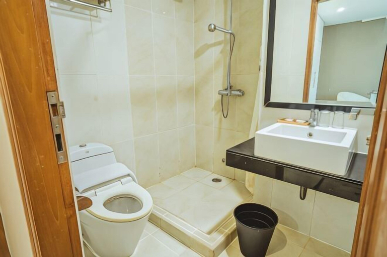 Bathroom 6