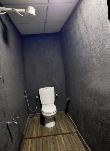 Bathroom, Elephant Safari Lodge, Sevanagala