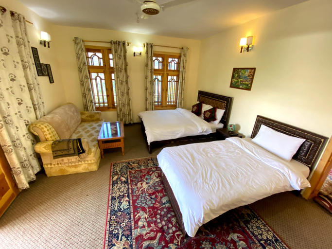 Bedroom 4, Hunza Blossom Inn, Northern Areas
