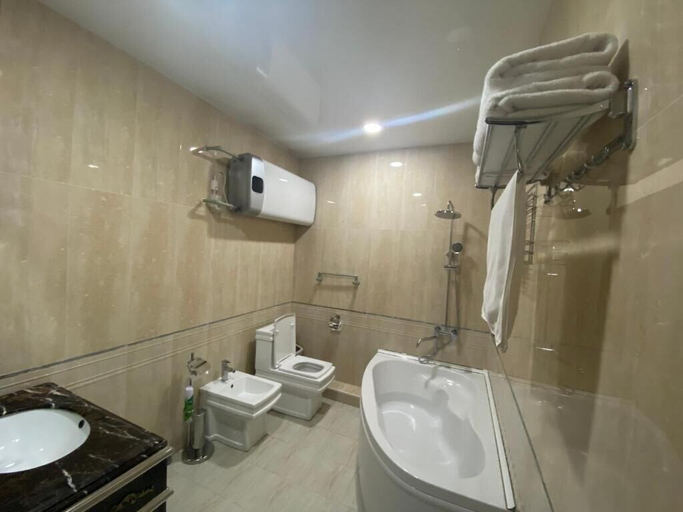 Bathroom 2, Sunrise Apartment, Rudaki
