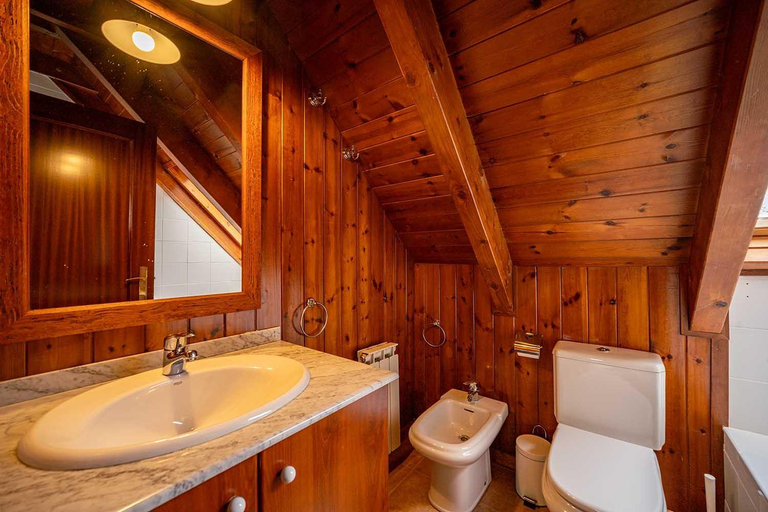 Bathroom 2, Bargadera by Totiaran, Lleida