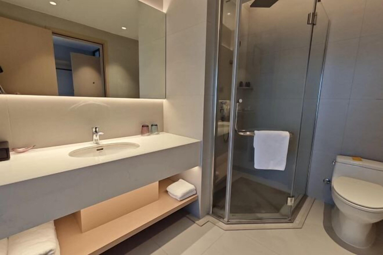 Bathroom 4, Crown Hotel Junyue, Fuzhou