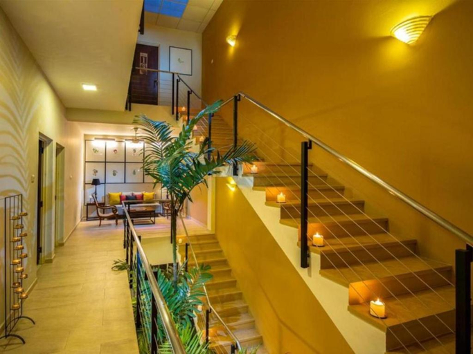 Others 2, Rosmead Place by Thilanka, Thimbirigasyaya