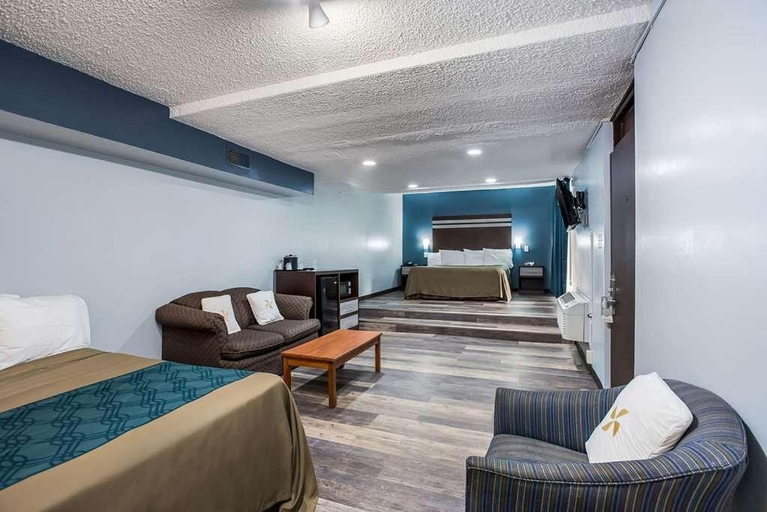 Bedroom 2, Red Carpet Inn & Suites NJ-73, Camden