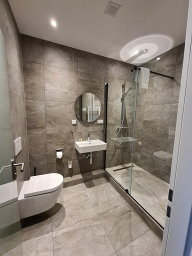 Bathroom 4, 3 Monkeys Hotel, Steinfurt