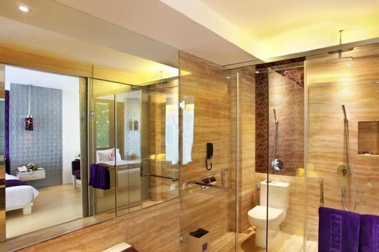 Bathroom 6