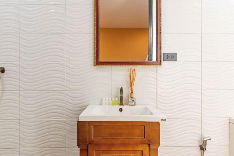 Bathroom 17