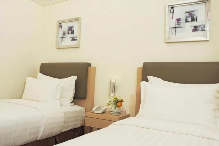 Bedroom 12