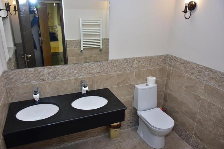 Bathroom, Villa De France, Yerevan