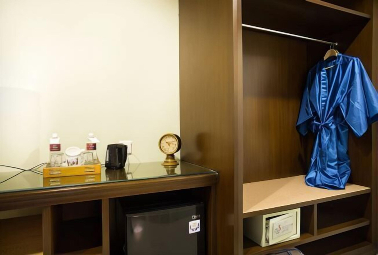 Amenities 21