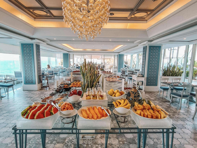 Food & Drinks 2, Mövenpick Beirut, Beirut