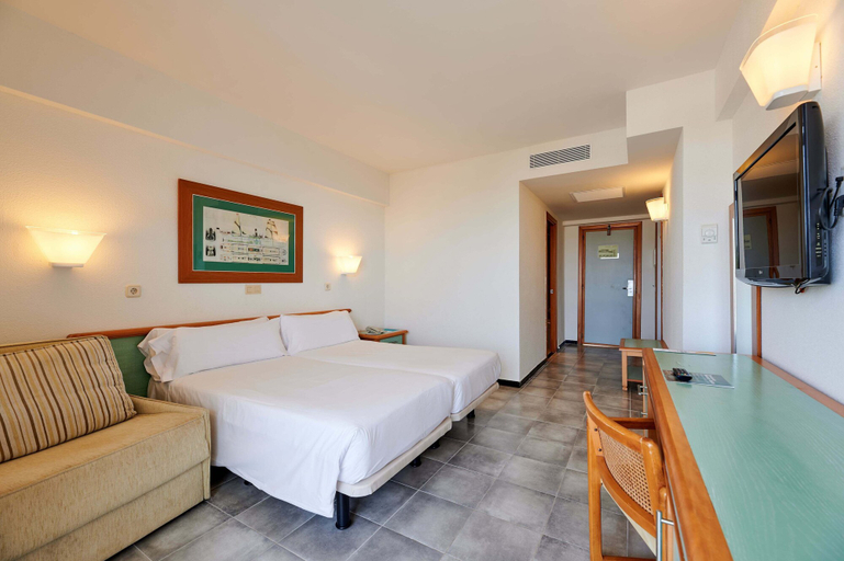Bedroom 4, AluaSun Cala Antena – All Inclusive, Baleares