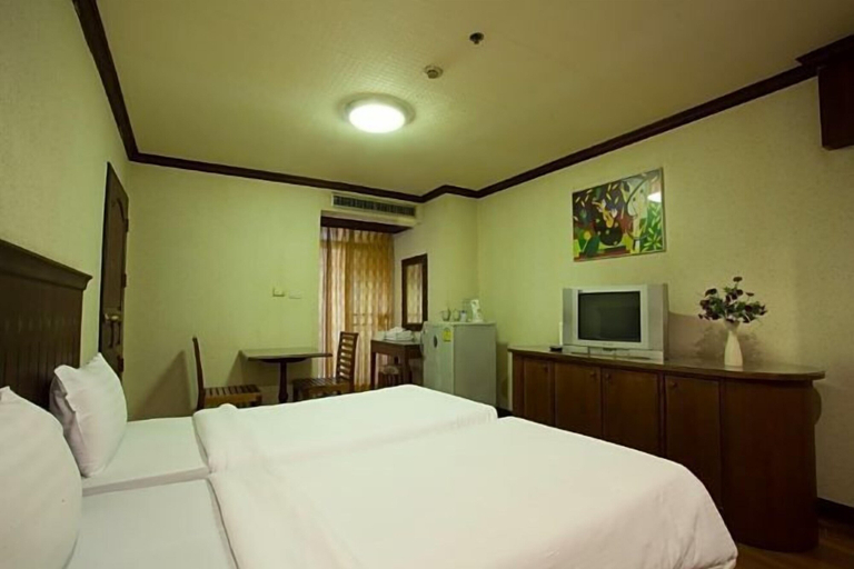 Bedroom 12