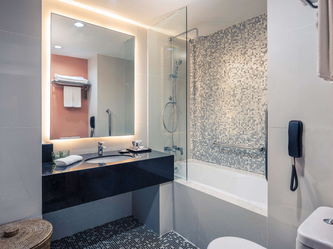 Bathroom 5, Mercure Yangon Kaba Aye, Yangon