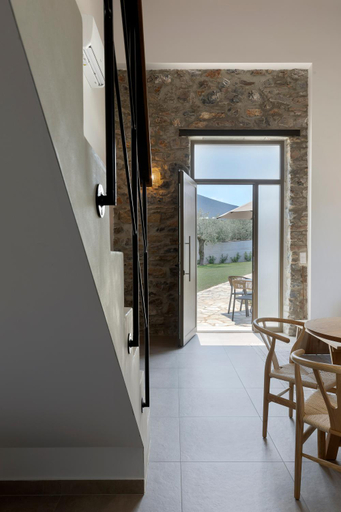 Balcony/terrace 2, Lichnos Luxury Suites, Thessaly