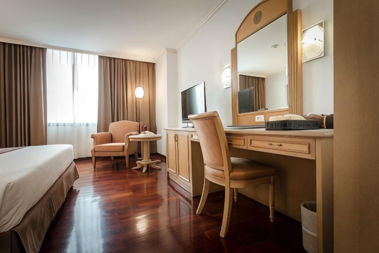 Bedroom 13