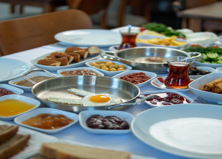 Food & Drinks 3, Troya Park House, Eceabat