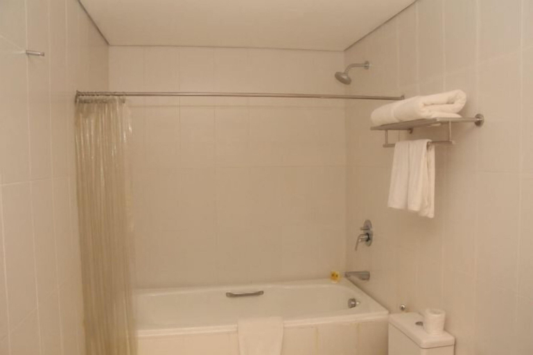 Bathroom 19