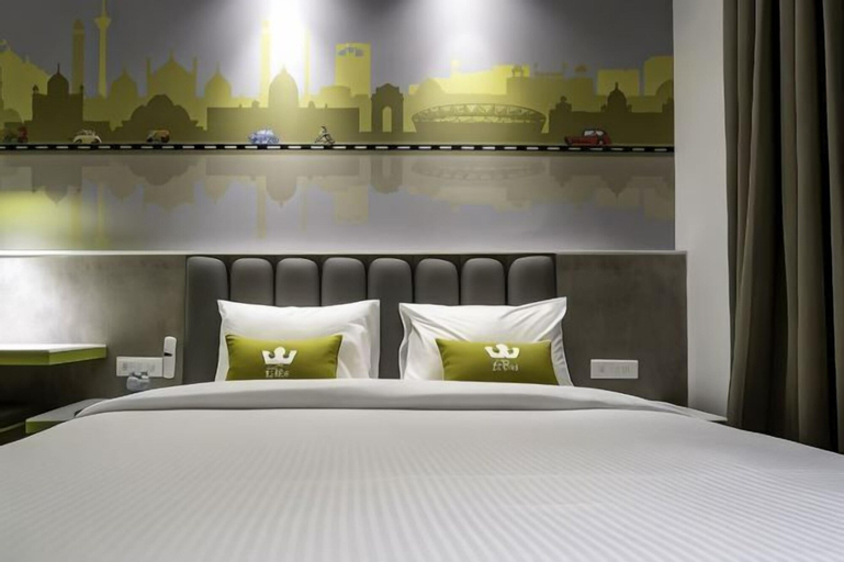 Bedroom 10