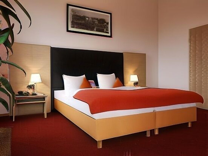 Bedroom 18