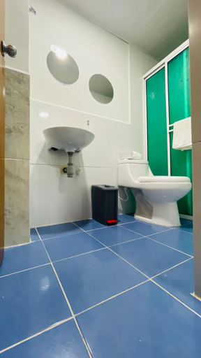 Bathroom 2, Hotel Pass, Laureles Medellin, Medellín