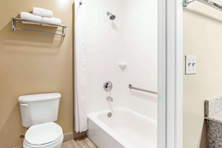 Bathroom 4, Best Western China Lake Inn, Kern