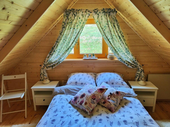 Bedroom, Ogród Weigla, Kamienna