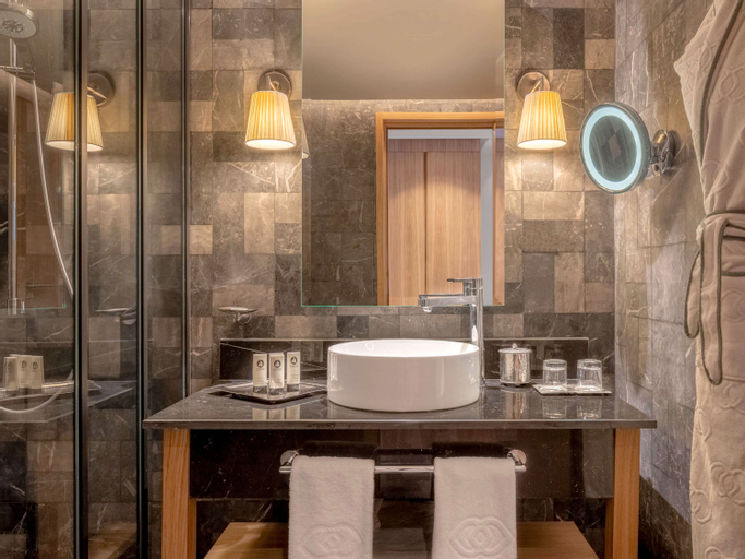 Bathroom 6