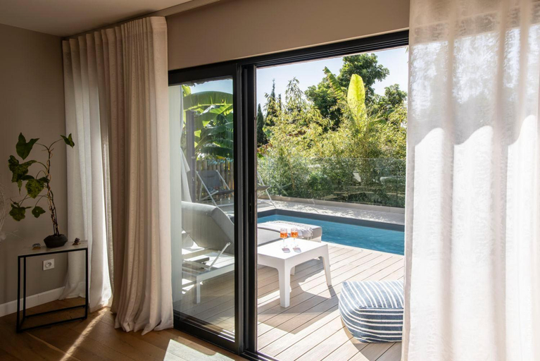 Others 4, Deluxe VILLA GRAZIELLA 200 M FROM THE BEACH, Alpes-Maritimes