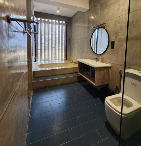 Bathroom 2, Serene Sands Villa, Negombo