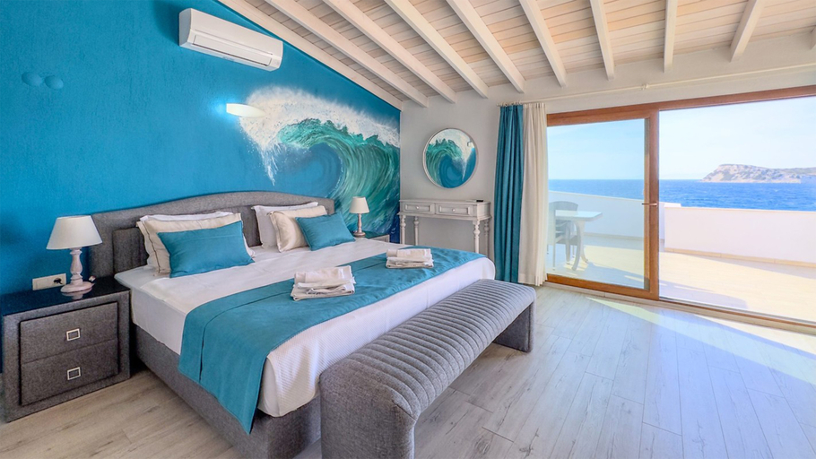 Bedroom 3, Rota Hotel & Restaurant, Karaburun
