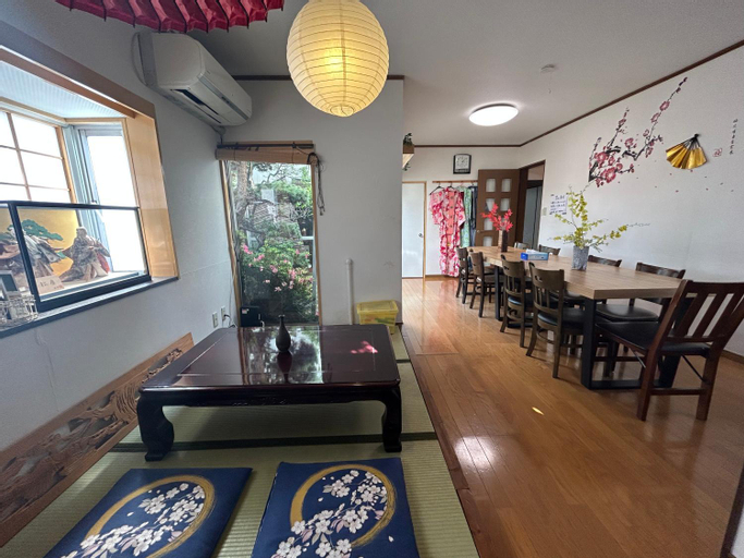 Restaurant 8