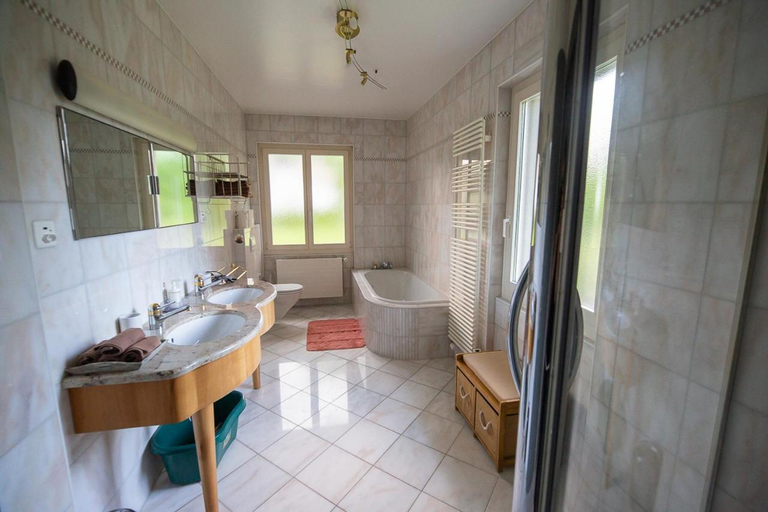 Bedroom 2, la viela, Val-de-Travers