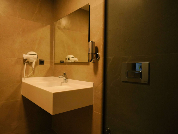 Bathroom 5, Bonnie City Hotel, Antalya