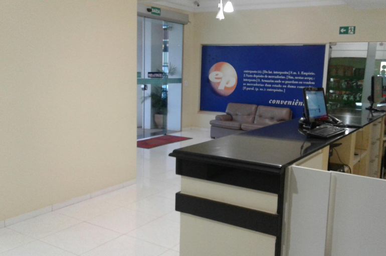 Others 5, Hotel Columbia, Barreiras
