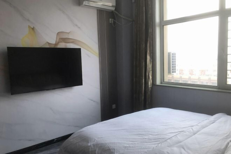 Bedroom 2, Grand Hotel Jiamusi, Jiamusi