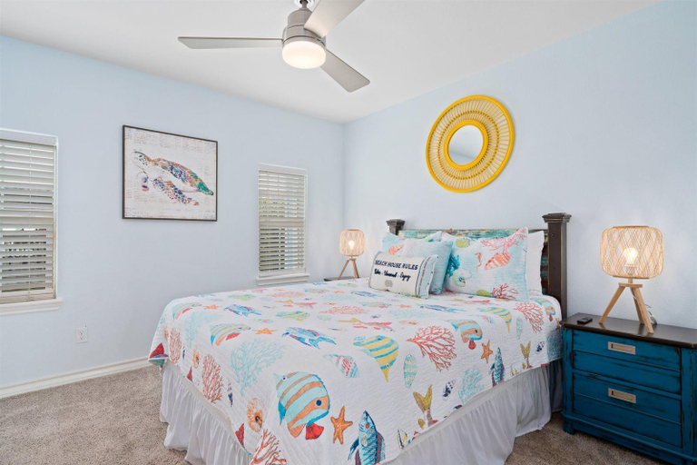 Bedroom 3, Hook, Wine  Sinker, Aransas