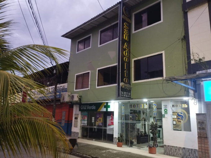 Exterior & Views