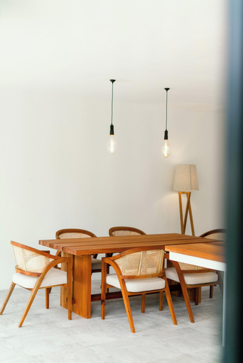 Dining Room 8