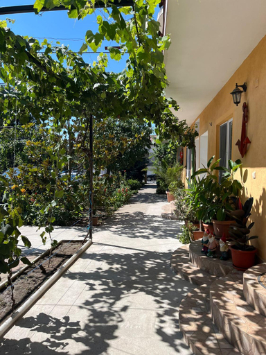 Others 3, Casa Amalia, Costinesti
