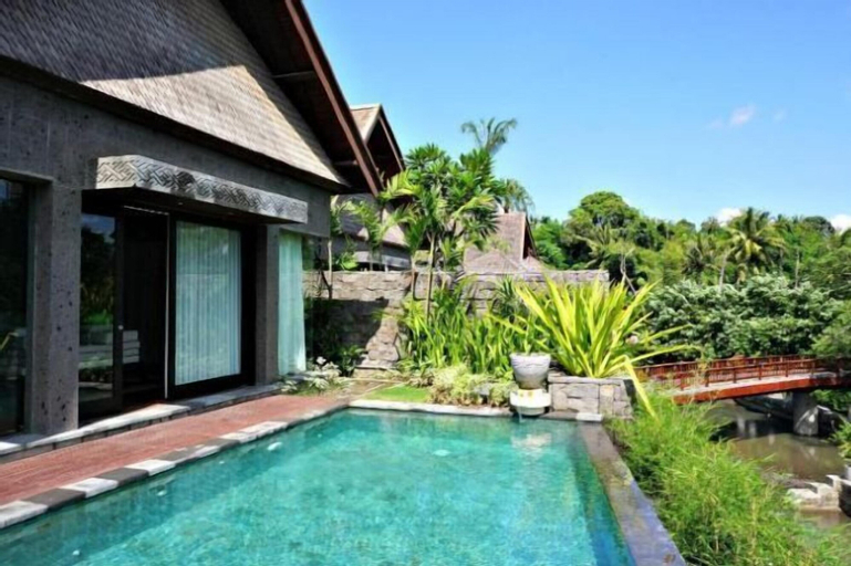 Swimming Pool 27