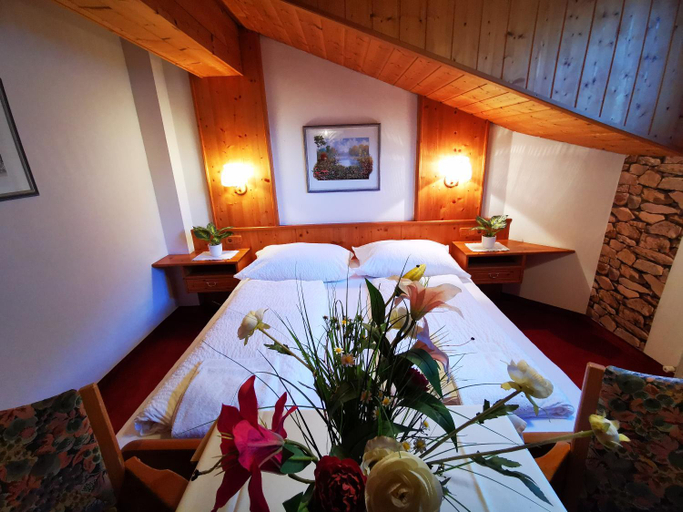 Bedroom 2, Gasthof Geronimo, Zell am See