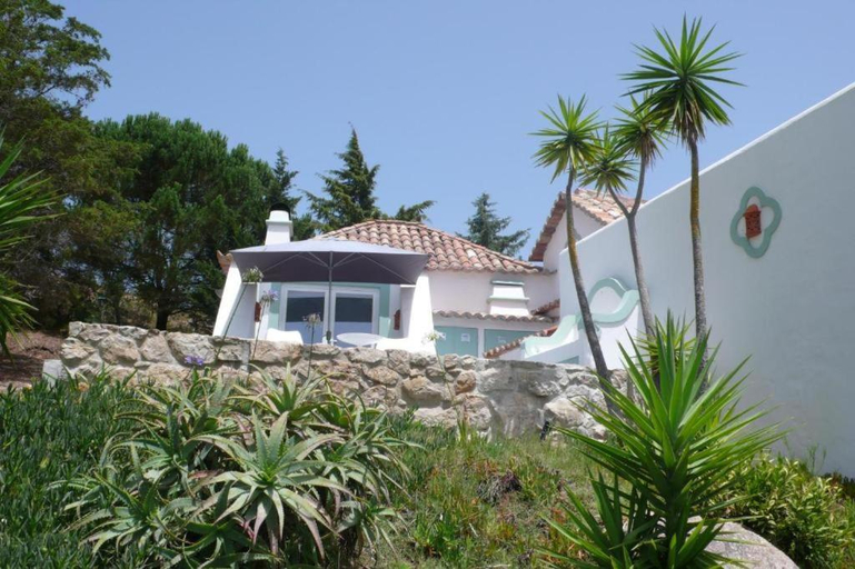 Others 3, Casas da Vista II & I & 0, Sesimbra