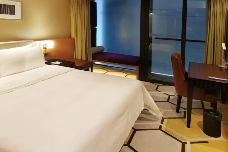 Bedroom 4, Hampton By Hilton Zhuhai Gongbei Port, Zhuhai
